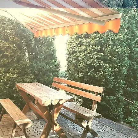 Csaladok Baratja -baratok Csaladja