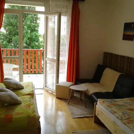 Csaladok Baratja -baratok Csaladja Appartement Balatonfüred
