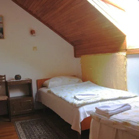 Csaladok Baratja -baratok Csaladja Appartement *